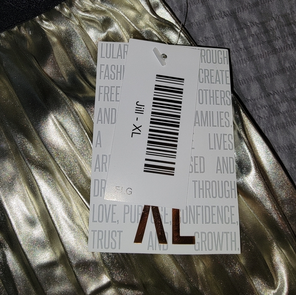 Metallic Pleated Midi Skirt Gold Silver Holiday Party Elastic Waist NWT - Picture 2 of 2